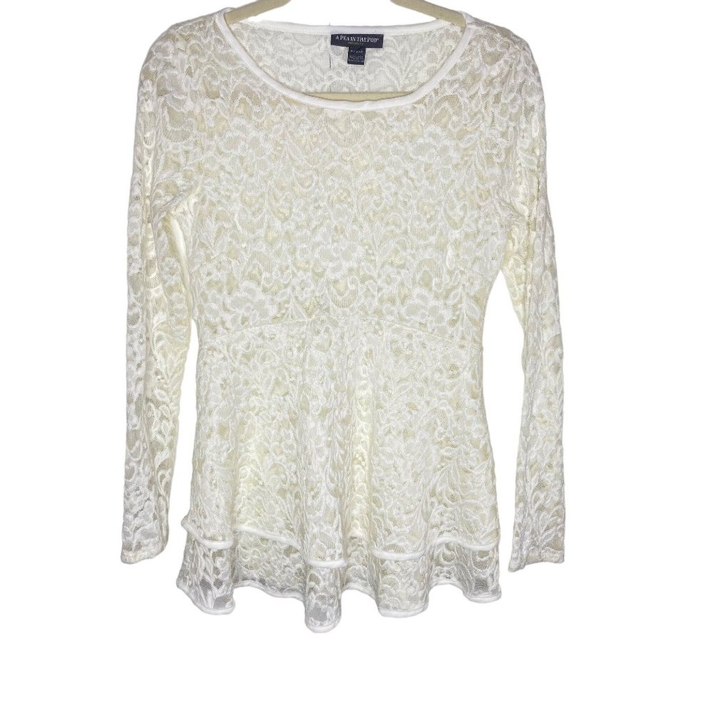 A Pea in the Pod White Tiered Lace Long Sleeve Top Medium Maternity Blouse - Picture 2 of 10